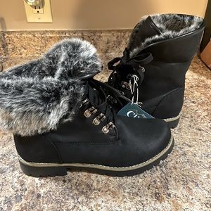 Cliff by Mount Washington Boots